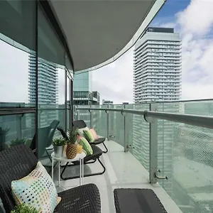 New Superior Lakeview Luxury 3-bedroom On High Floor Toronto